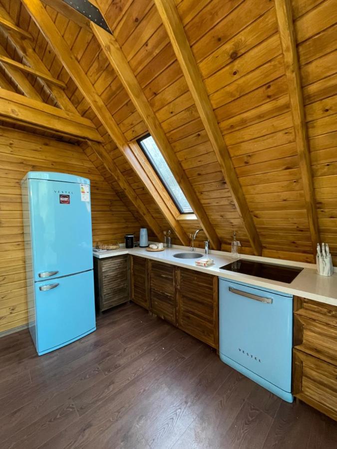Panurlawoodenhouse Oezel Havuz& Sauna Mavi Εξωτερικό φωτογραφία