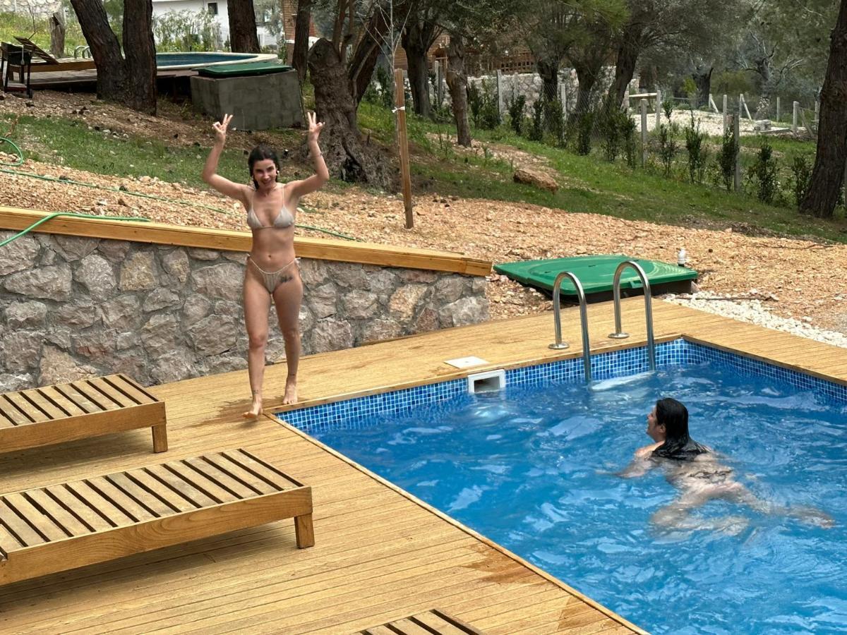 Panurlawoodenhouse Oezel Havuz& Sauna Mavi Εξωτερικό φωτογραφία