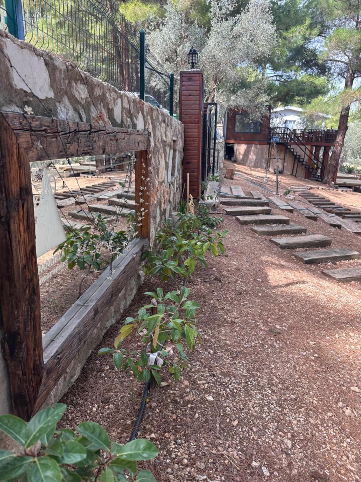 Panurlawoodenhouse Oezel Havuz& Sauna Mavi Εξωτερικό φωτογραφία