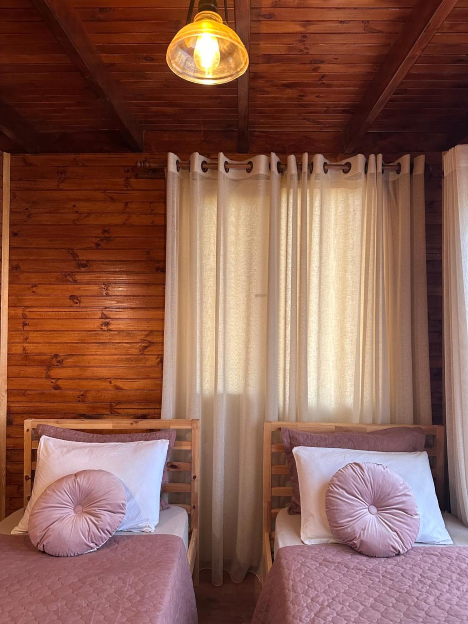 Panurlawoodenhouse Oezel Havuz& Sauna Mavi Εξωτερικό φωτογραφία