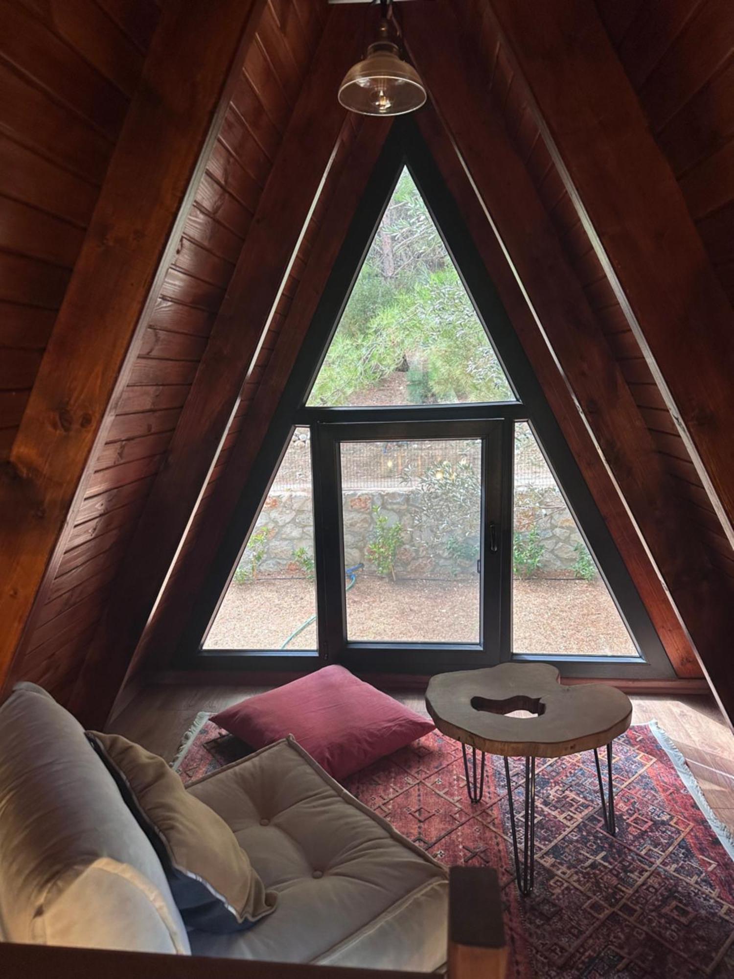 Panurlawoodenhouse Oezel Havuz& Sauna Mavi Εξωτερικό φωτογραφία