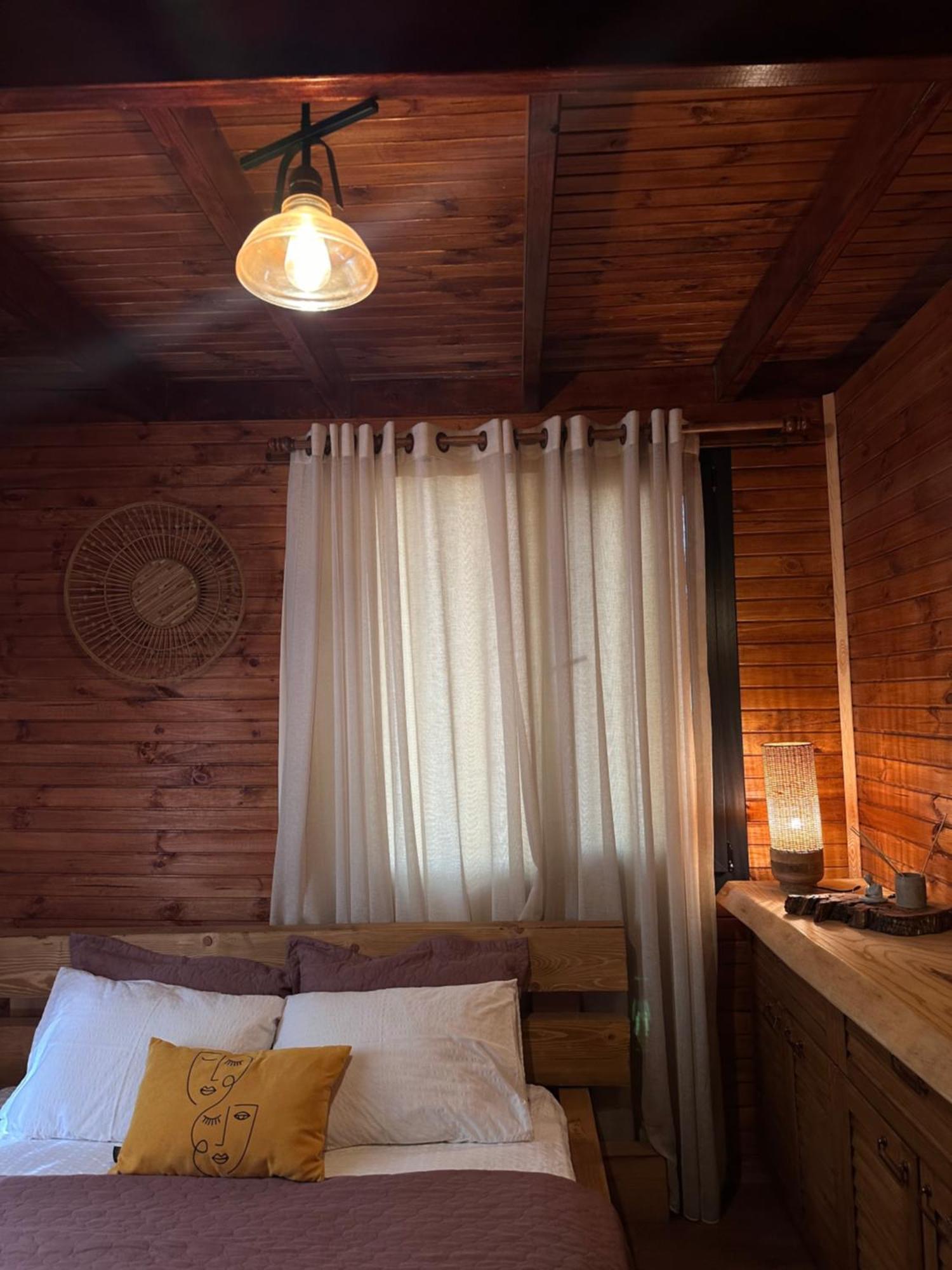 Panurlawoodenhouse Oezel Havuz& Sauna Mavi Εξωτερικό φωτογραφία