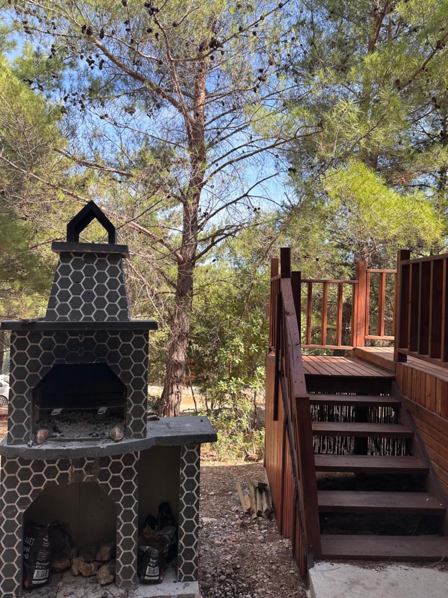 Panurlawoodenhouse Oezel Havuz& Sauna Mavi Εξωτερικό φωτογραφία